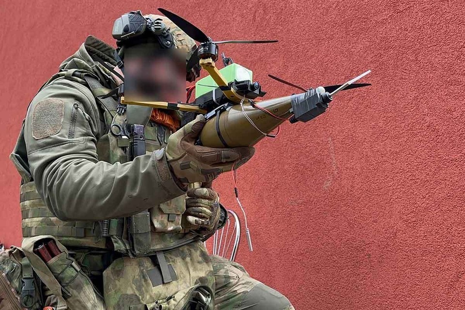    Операторы ударных БПЛА уничтожают полевые склады и узлы снабжения ВСУ Александр КОЦ