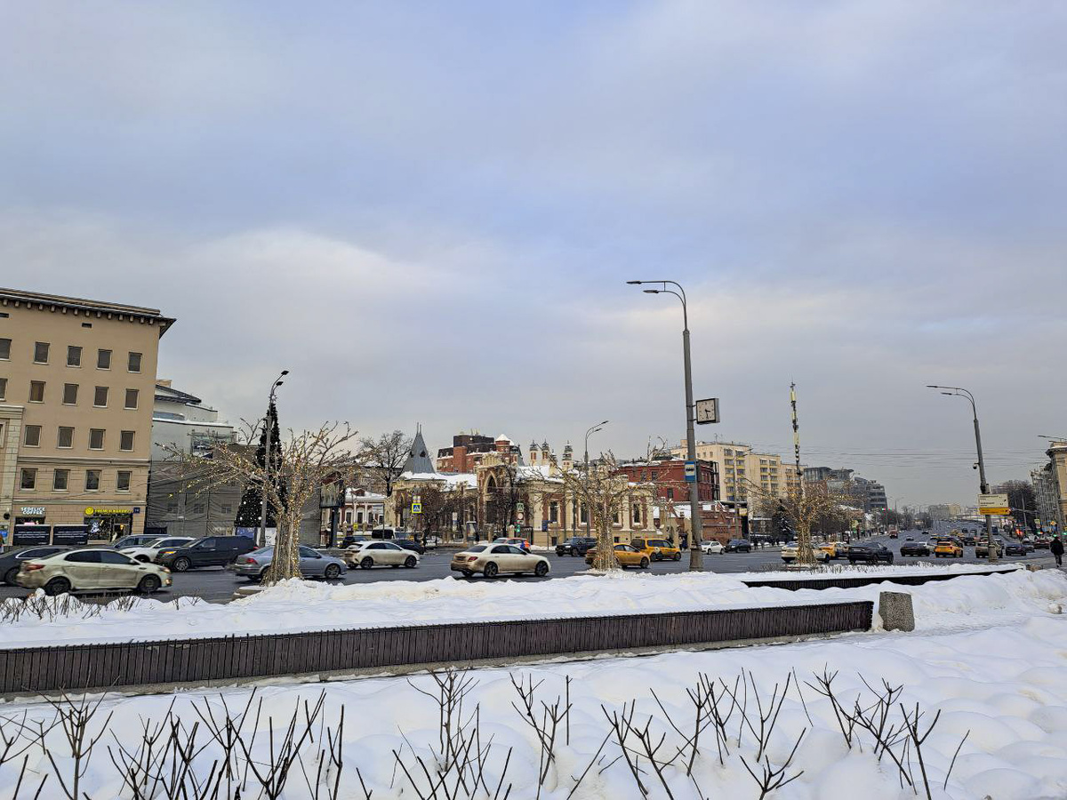 Даже в дневное время воздух останется в минусовой зоне.  Фото: Фото: ФедералПресс / Вера Романескул