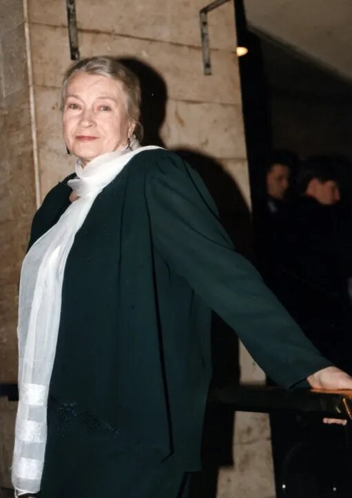 Любовь Сергеевна Соколова — советская и российская актриса, народная артистка СССР (1990). Часто исполняла роли матерей, за что неофициально именовалась «всесоюзной киномамой».