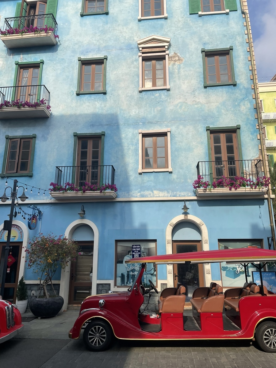 Sun Set town (Сан Сет таун), остров Фукуок, Вьетнам, февраль, 2025