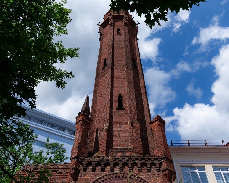     В Курске началась реставрация водонапорной башни 1874 года на улице Павлова