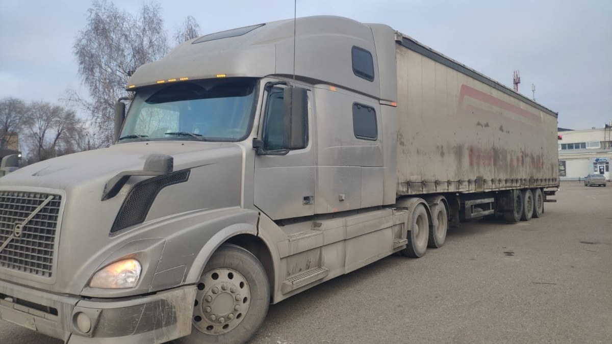 Наша Валюша чумазая после очередного рейса.