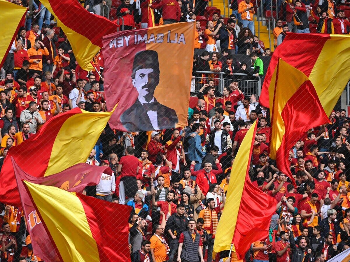    Болельщики клуба "Галатасарай" | © Фото : Пресс-служба ФК "Галатасарай"