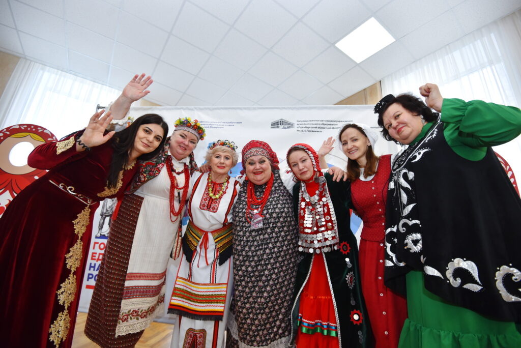    Год единства народов России открыли в системе образования Оренбуржья Мария Чалкина