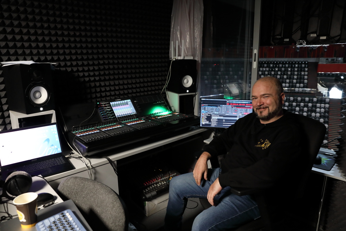 Юрий Панфилов, звукооператор Казанского цирка, фото: Казанский цирк