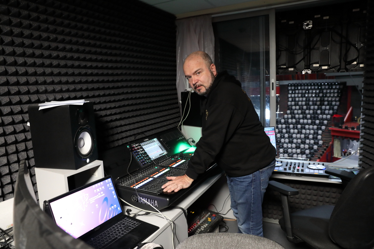 Юрий Панфилов, звукооператор Казанского цирка, фото: Казанский цирк