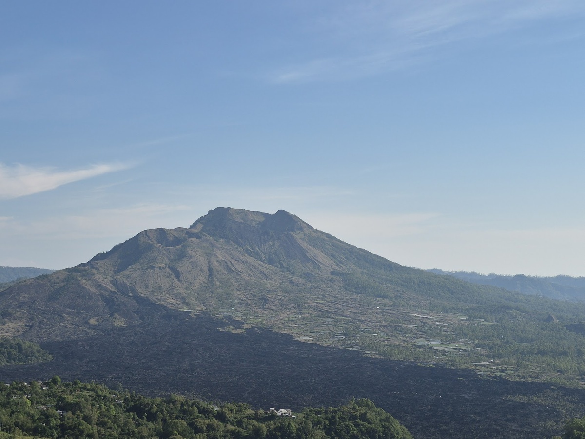 Вид с вершины вулкана Батур