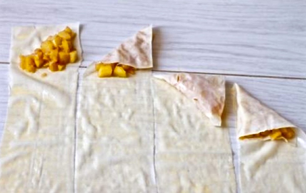 Формовка пирожка.