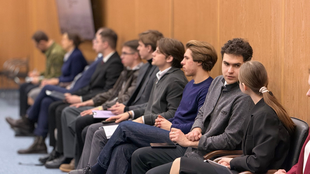    Читайте также: Третья международная научная конференция «Исламская Республика Иран в эпоху глобальных трансформаций» в лицах - фоторепортаж.