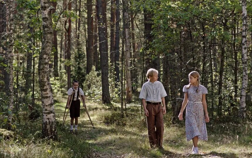    Даже влюблённость не позволяет главному герою отказаться от помощи тому, кто слабее.Ракета Релизинг