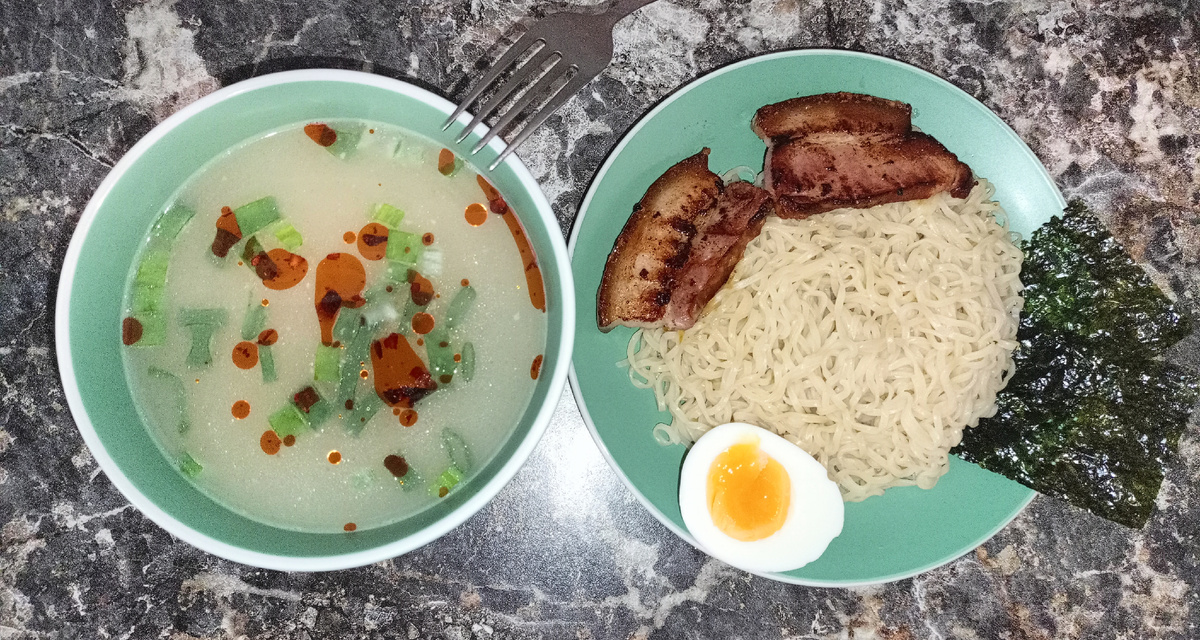 Из личного архива - традиционная подача Цукемен 