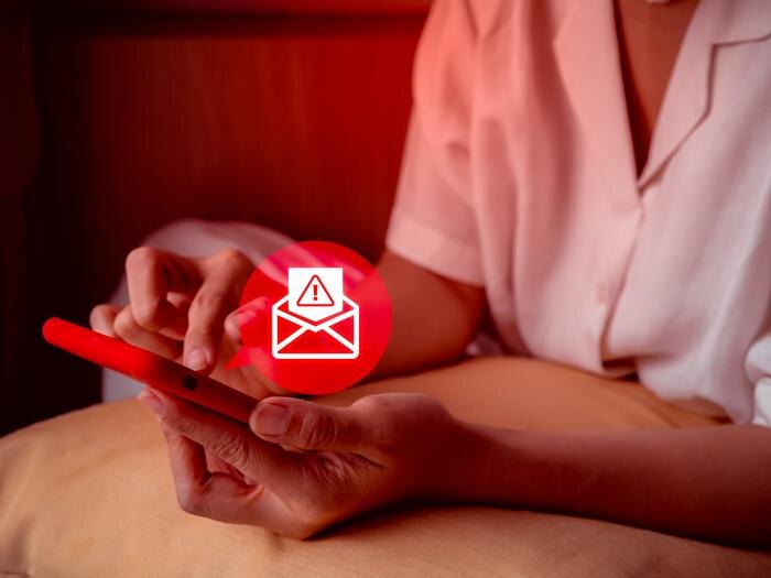 Обложка © Shutterstock / FOTODOM / tete_escape