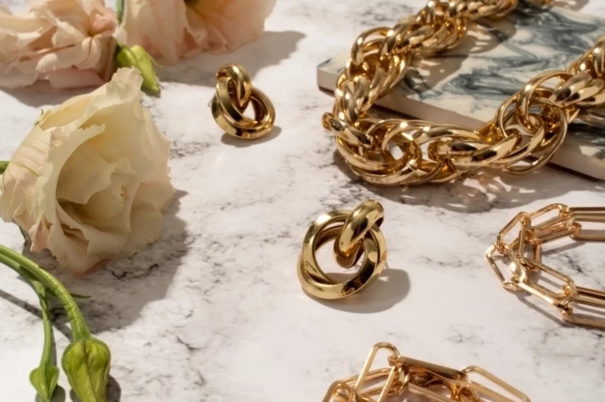    Томичам рассказали, как правильно выбирать ювелирные украшения