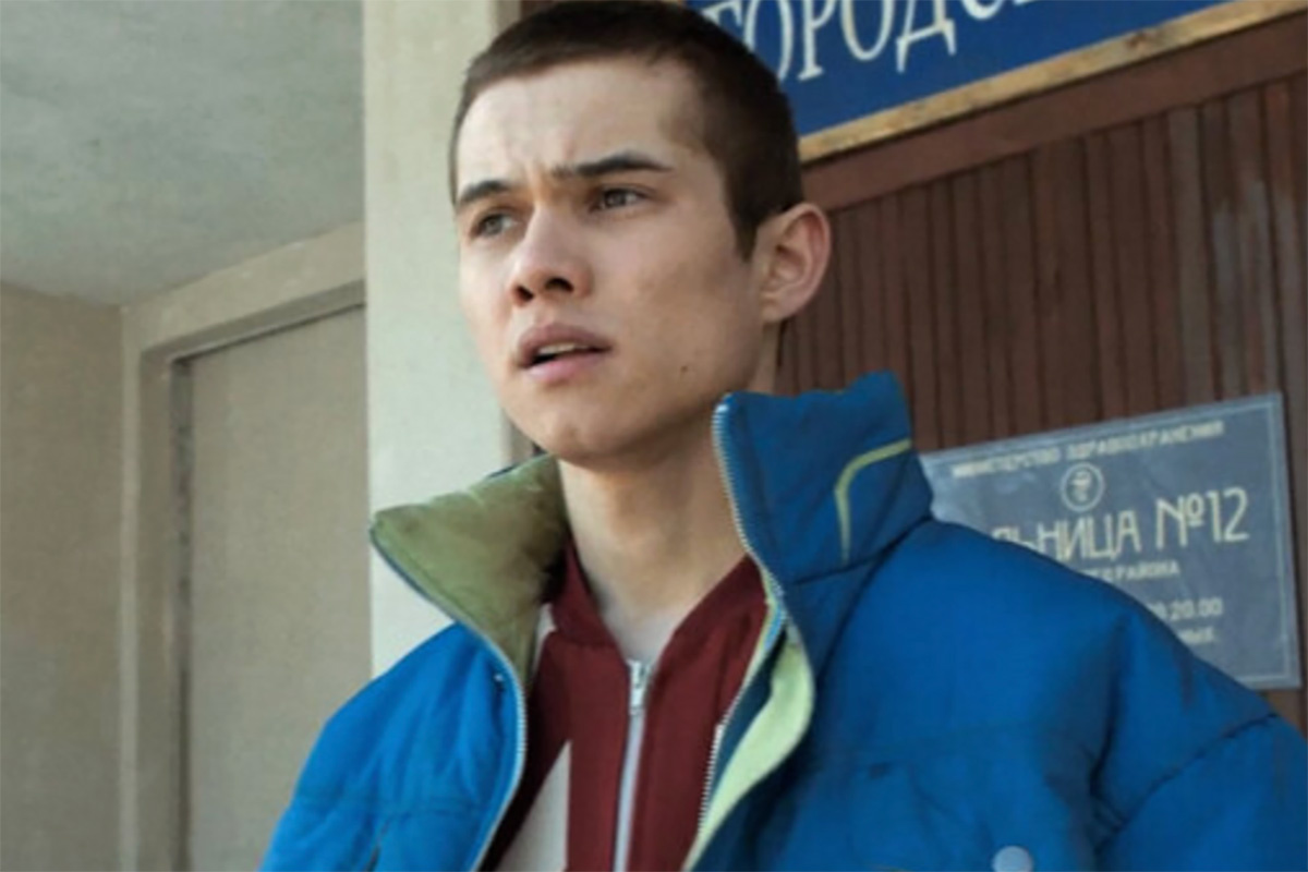 Видеосервис Wink , Онлайн-кинотеатр Start📷Рузиль Минекаев в сериале «Слово пацана. Кровь на асфальте»