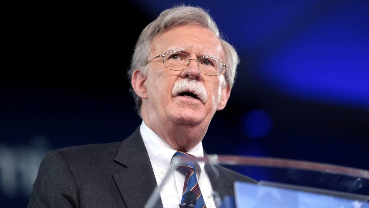     Джон Болтон   
(cc) Gage Skidmore