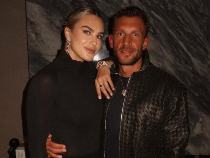 Обложка © Instagram (признан экстремистской организацией и запрещён на территории Российской Федерации)/ arynasabalenka