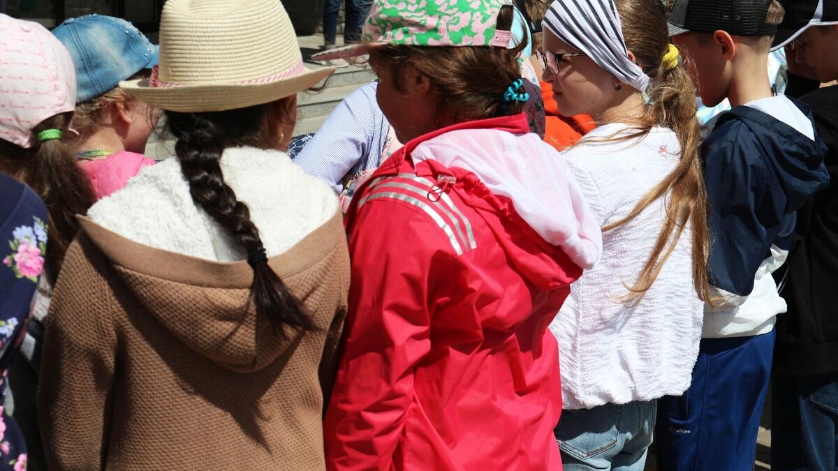    Жителям Ростовской области сообщили, как получить бесплатные путевки в лагерь   1MI