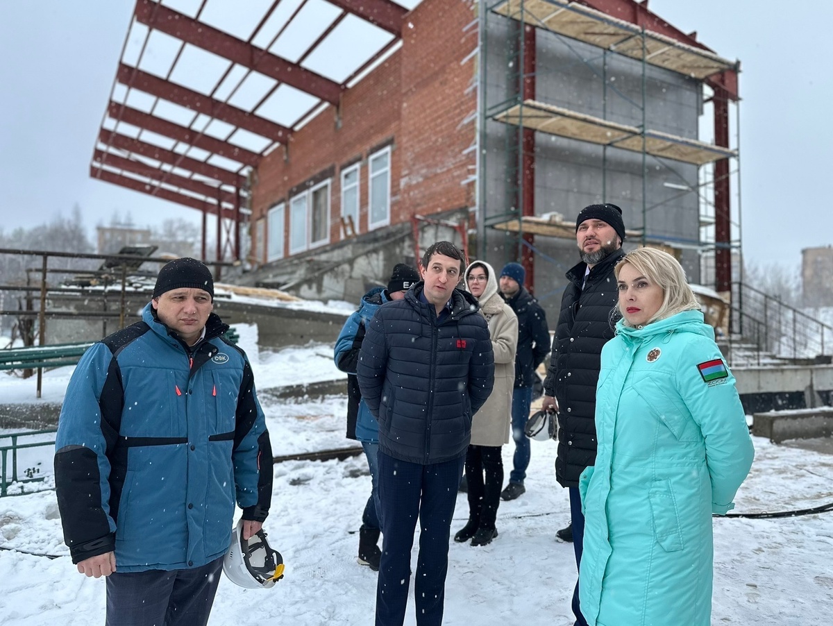    В Петрозаводске проверили ход строительства спорткомплекса «Луми-2»© Инна Колыхматова / VK