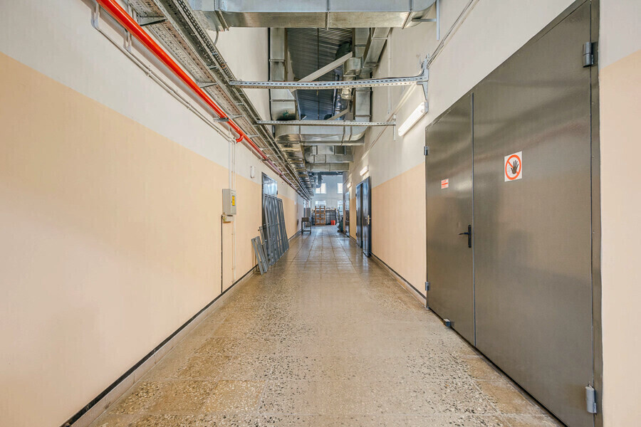 Покраска стен производственных помещений