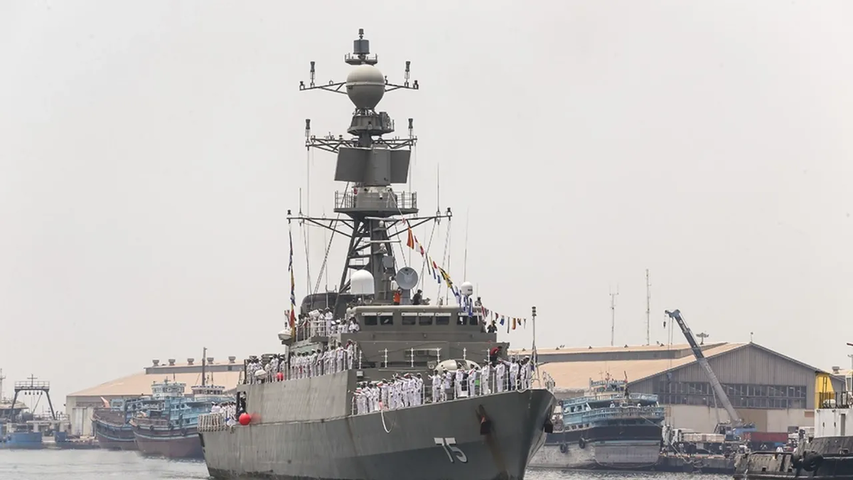 Иранский ракетный фрегат Iris Dena / Wiki Commons