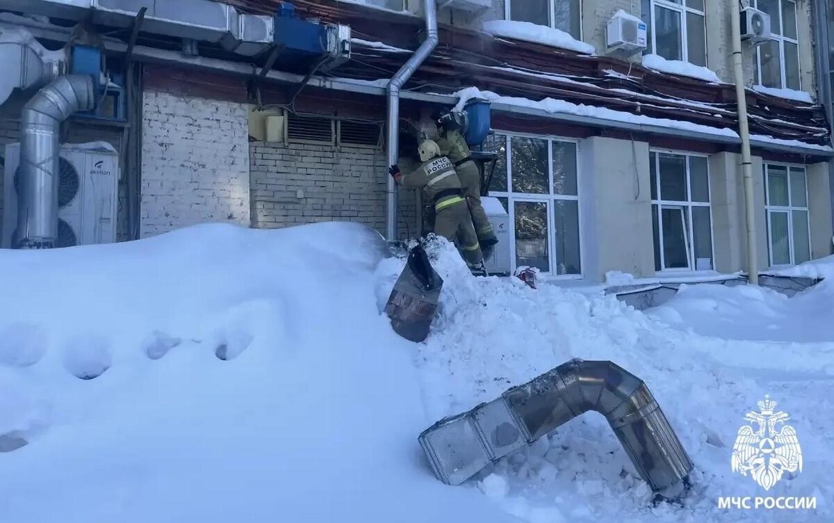    42 человека эвакуировали из кафе в Ижевске после пожара