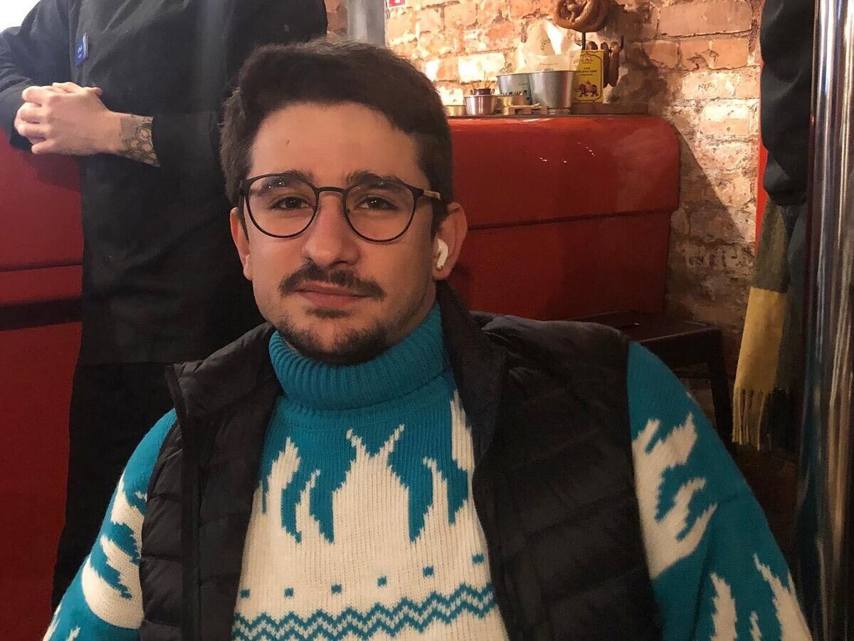    Блогер Майкл Наки*