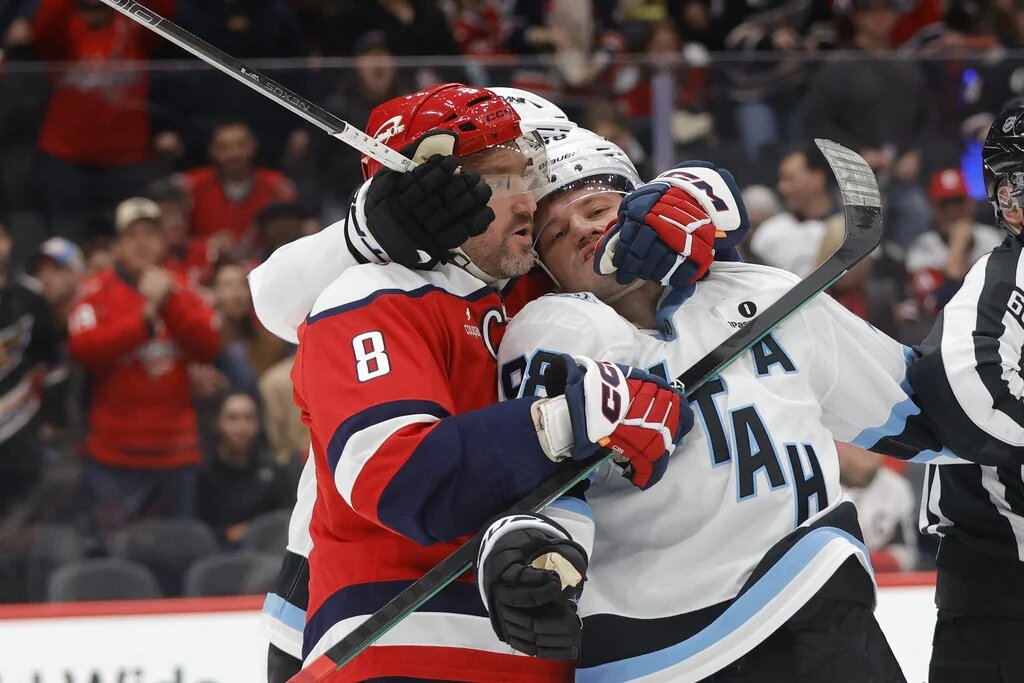 Александр Овечкин и Михаил Сергачев