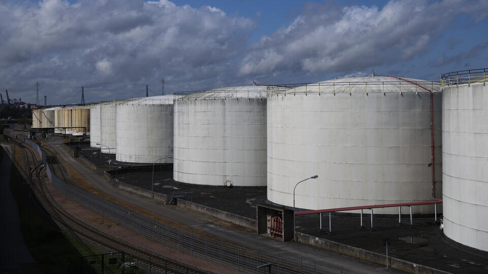     Цены на нефть подскочили вопреки планам Трампа www.globallookpress.com/Christian Charisius