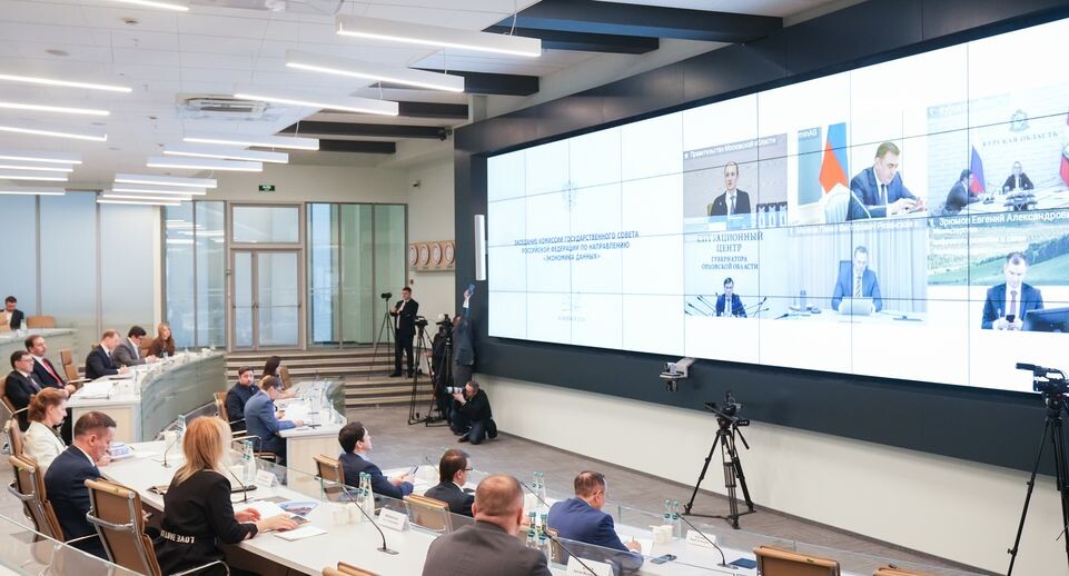    На заседании Комиссии Госсовета обсудили развитие ИИ / Медиасток.рф