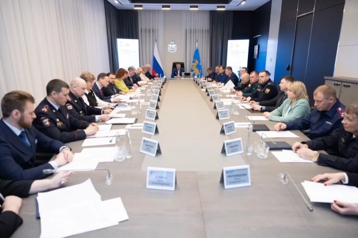    В Пскове обсудили профилактику правонарушений среди несовершеннолетних