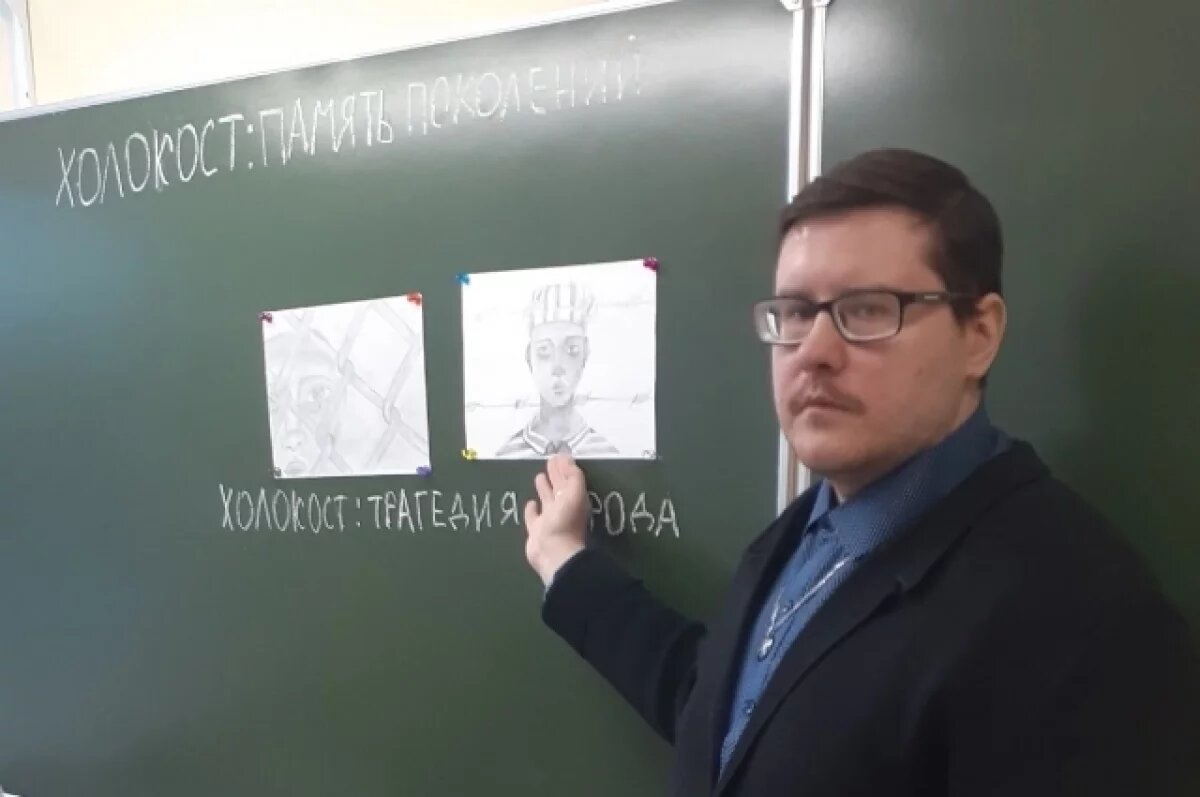    Сергей старается работать над проектами совместно со своими школьникам, помогая им раскрывать свои таланты