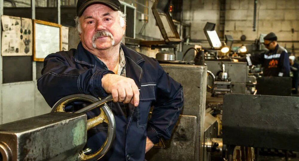 Чуда не случилось, обещания Силуанова не сбылись: 2026 год российская промышленность начала со спада