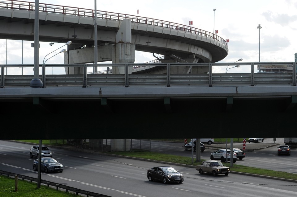    В зоне проведения работ будут установлены временные дорожные знаки. Юлия ПЫХАЛОВА