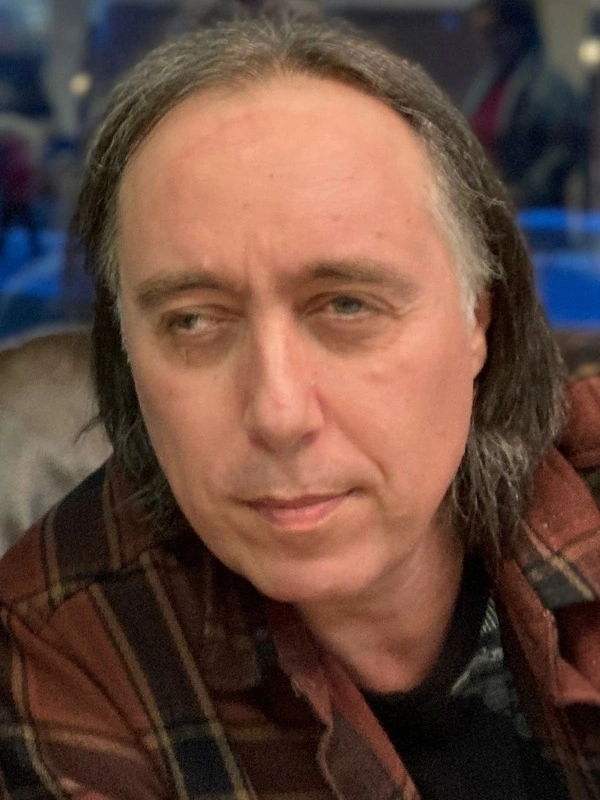 Олег Дивов. Хороший и интересный писатель...