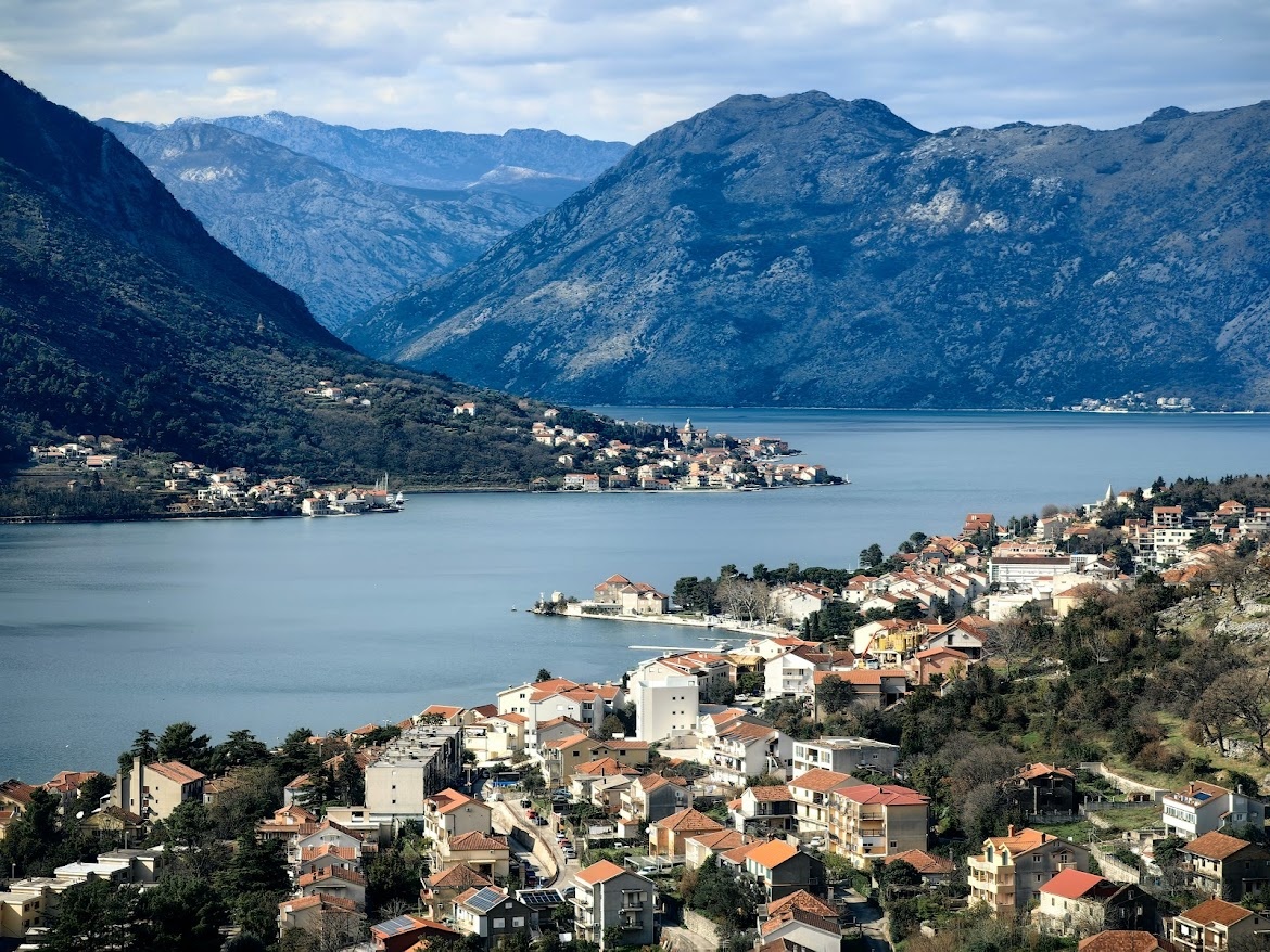 Виды с горы Пестинград на Которский залив