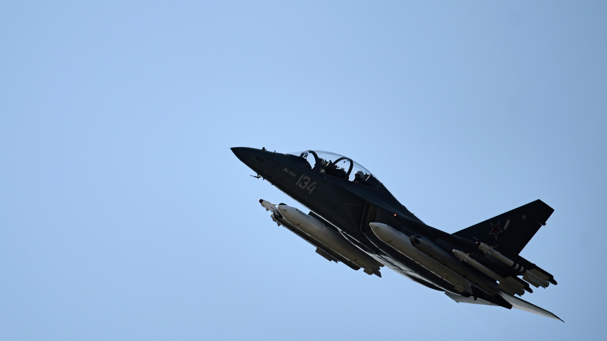    Самолет Як-130 РИА