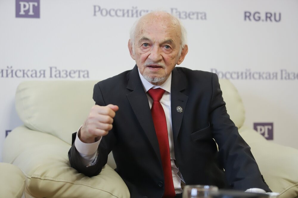    Владимир Дадали: Яйца - очень полезный продукт. Но покупать лучше деревенские, домашние - на рынке. / Святослав Акимов/РГ