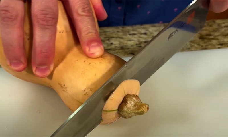 Запечённая тыква с ароматными травами: готовим универсальный гарнир, который понравится абсолютно всем