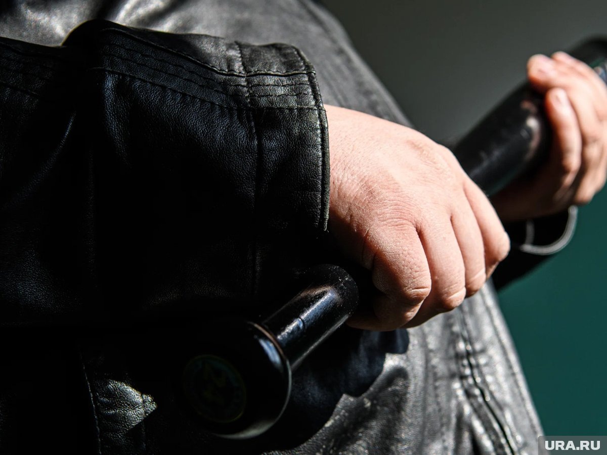     В Тобольске работника строительной организации пытались запугать неизвестные люди