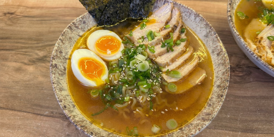 Вкусно как в ресторане, экономно как дома. Секрет идеального рамена с курицей. Всего 114 рублей за порцию!