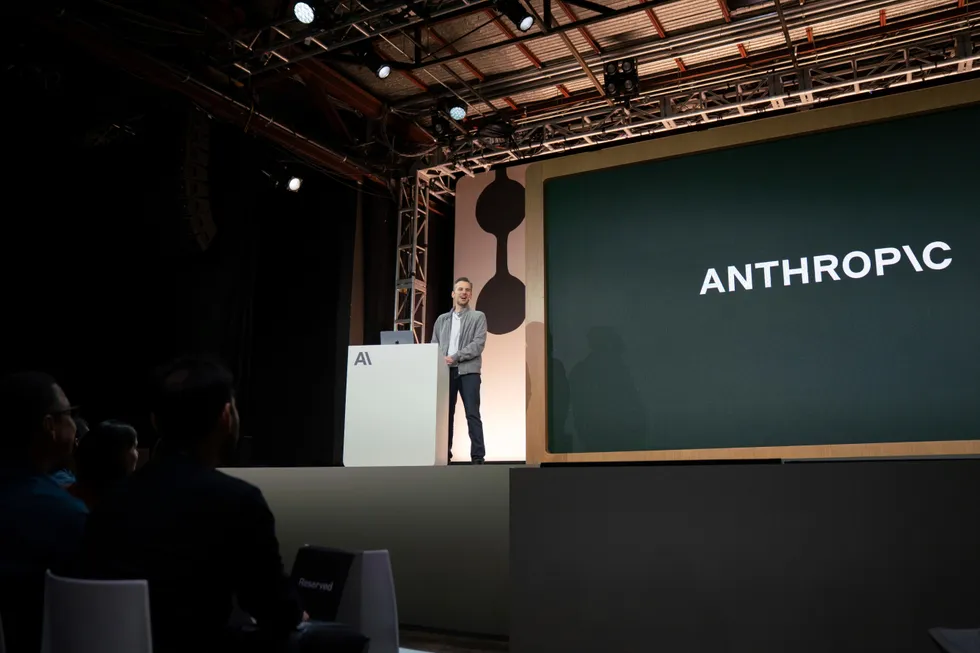 Директор по продукту Anthropic Майк Кригер во время презентации ИИ-модели Claude 4 в Сан-Франциско. 22 мая 2025 года