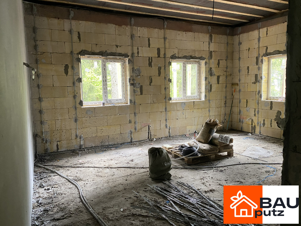 Установка маяков перед оштукатуриваем стен