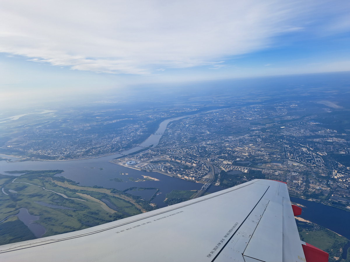 Дарья поделилась, что им дважды приходилось выезжать в аэропорт.  Фото: ФедералПресс / Вера Романескул