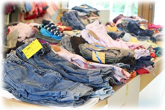    Магазины детской одежды закрываются сотнями (фото: pxhere.com)