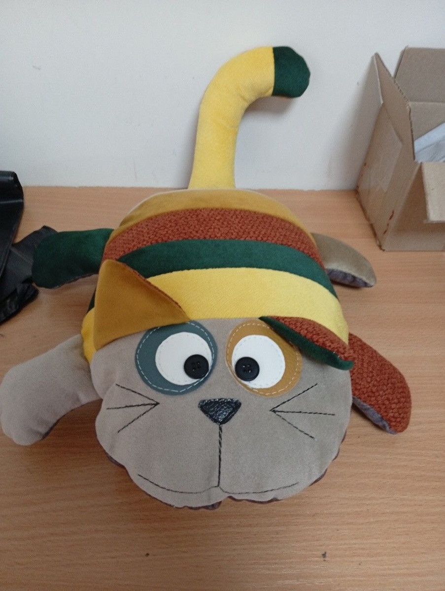 Котик - игрушка-подушка - Бережки - особенные мануфактуры