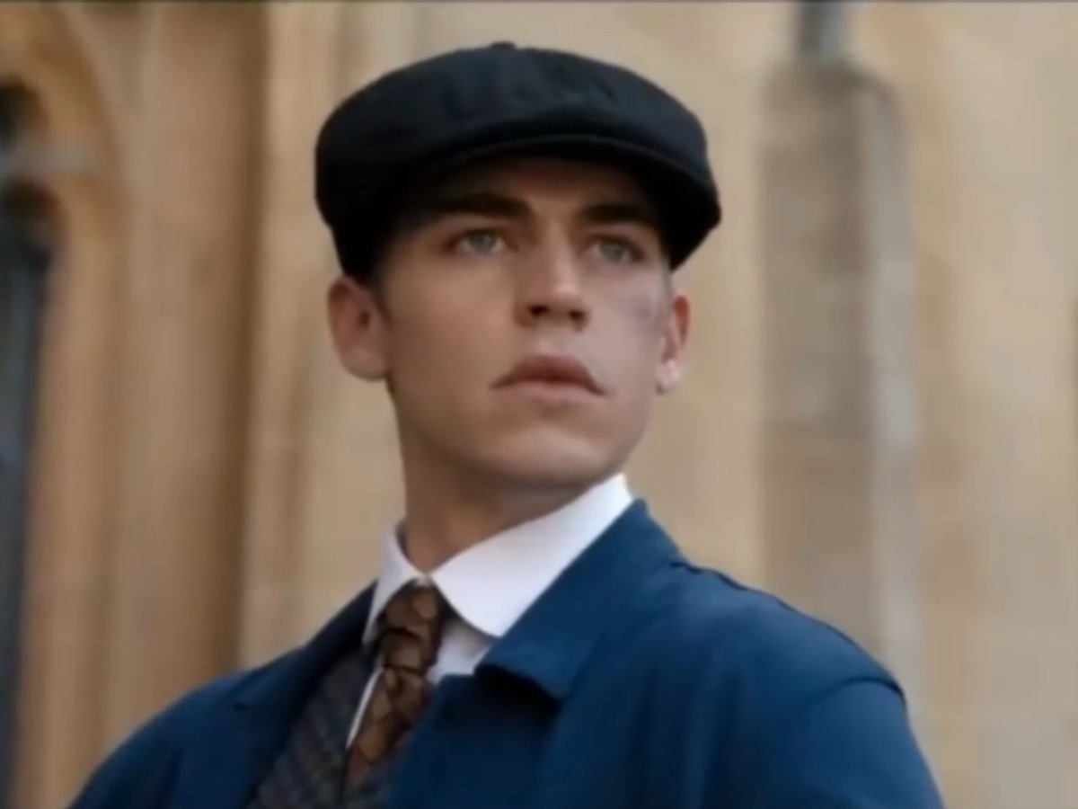     Сериал «Молодой Шерлок» состоит из восьми серий