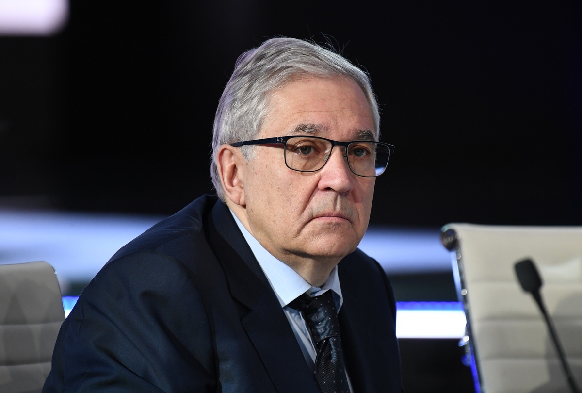    Олег Добродеев