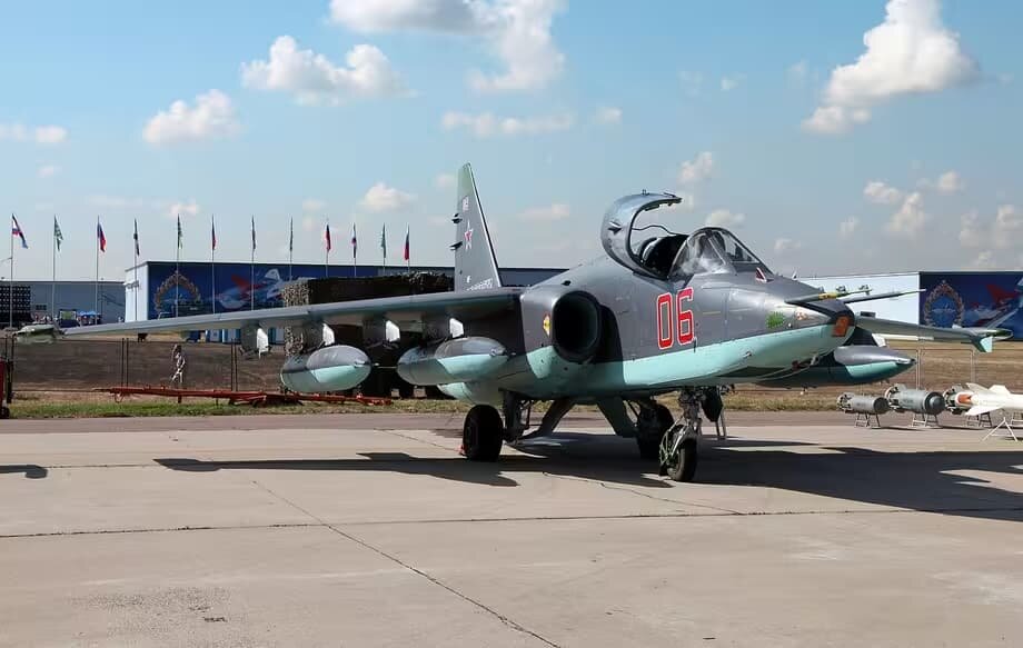   Су-25