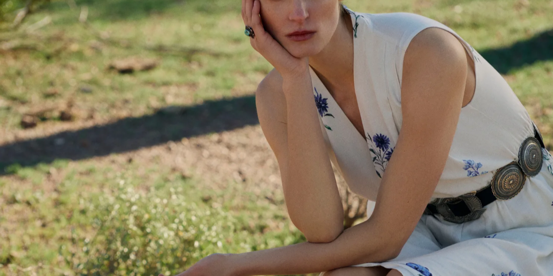 Lela Rose разработал романтичную ковбойскую линейку