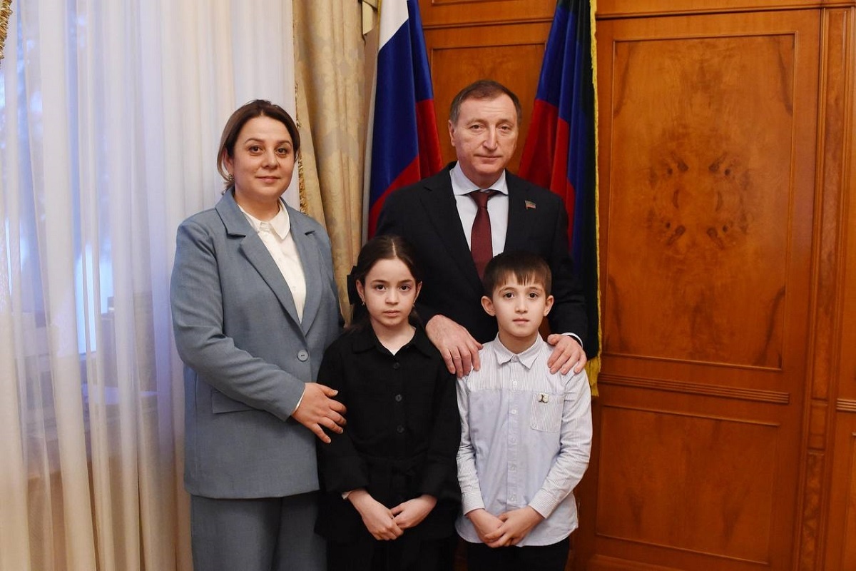    Фото: пресс-служба Народного Собрания РД